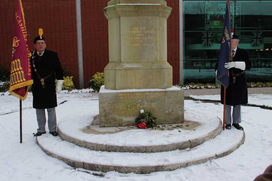 Images/honouring the fallen 001.jpg